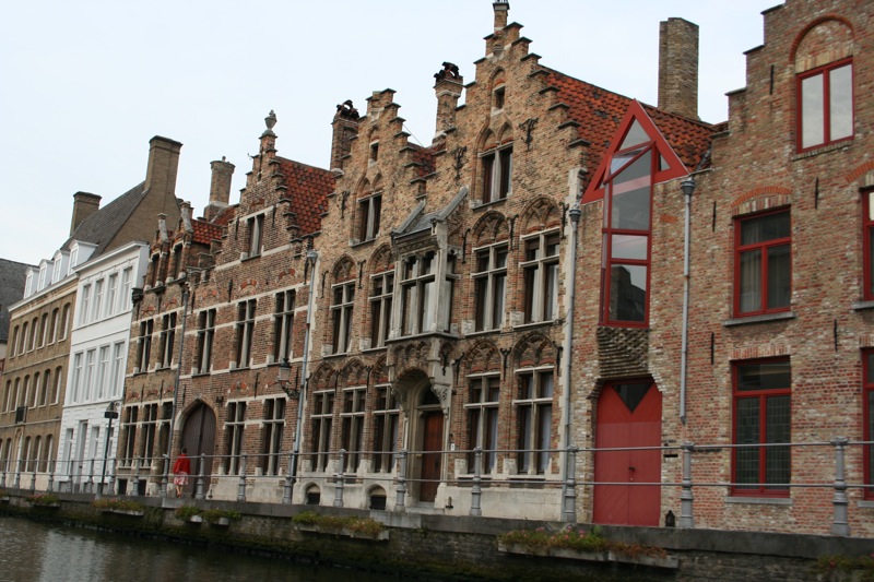 Brugge river houses