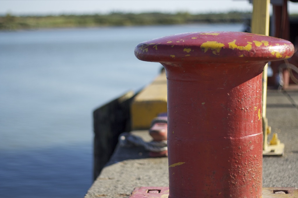Dock tie