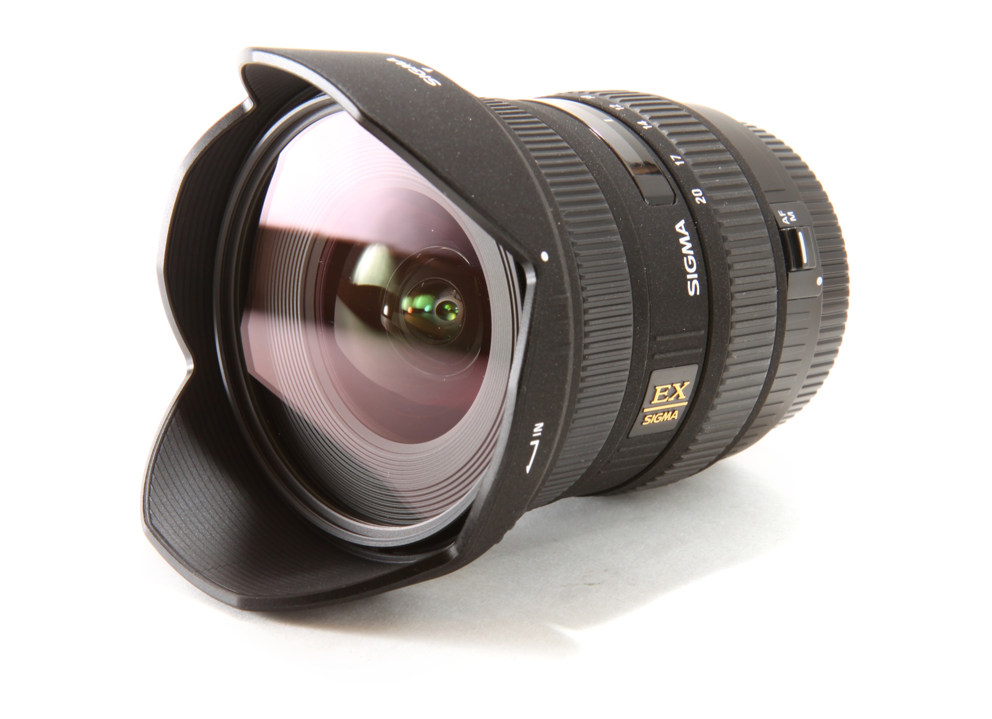 Sigma 10-20mm f/4-5.6 (side)