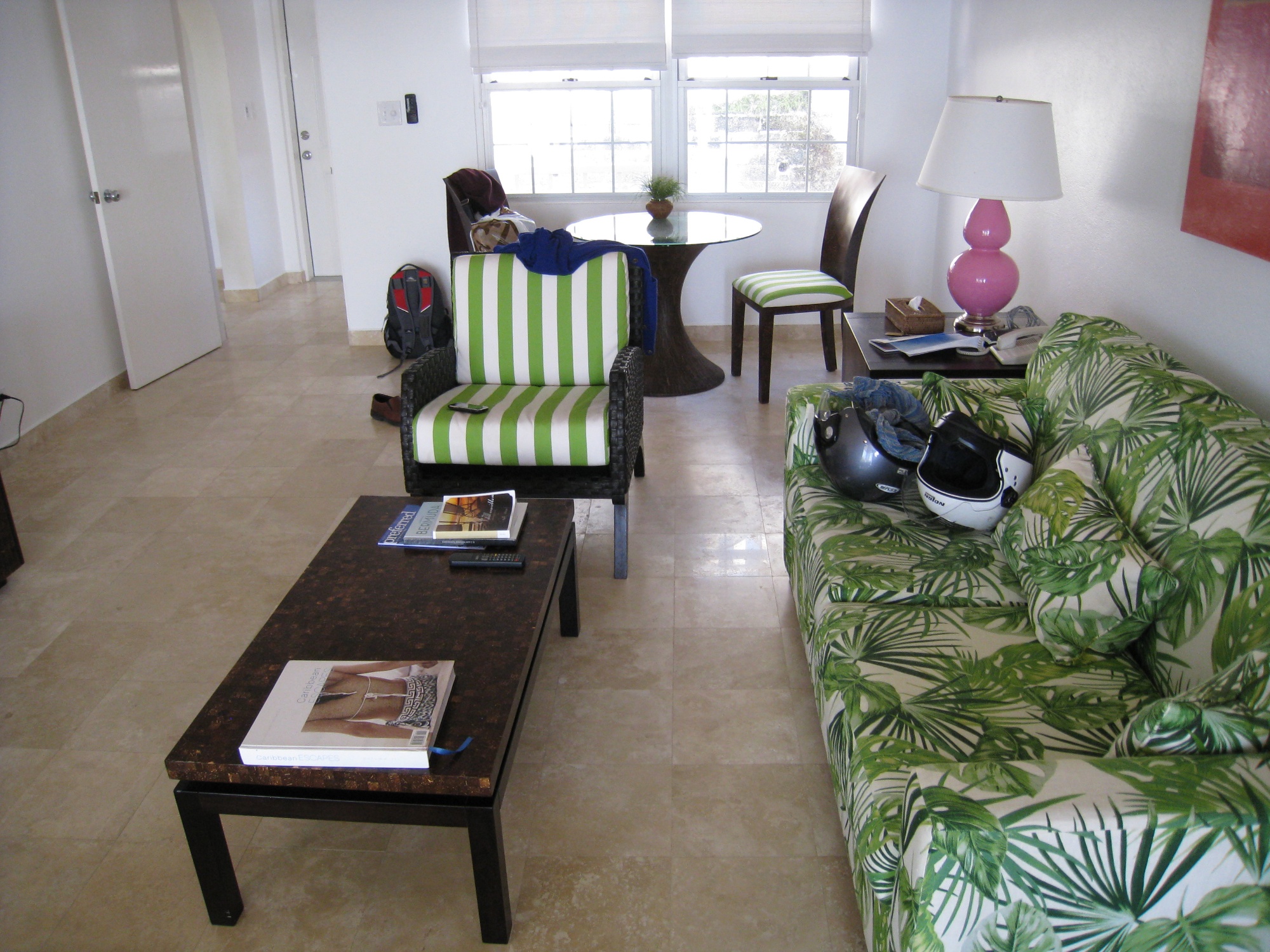 Suite living room